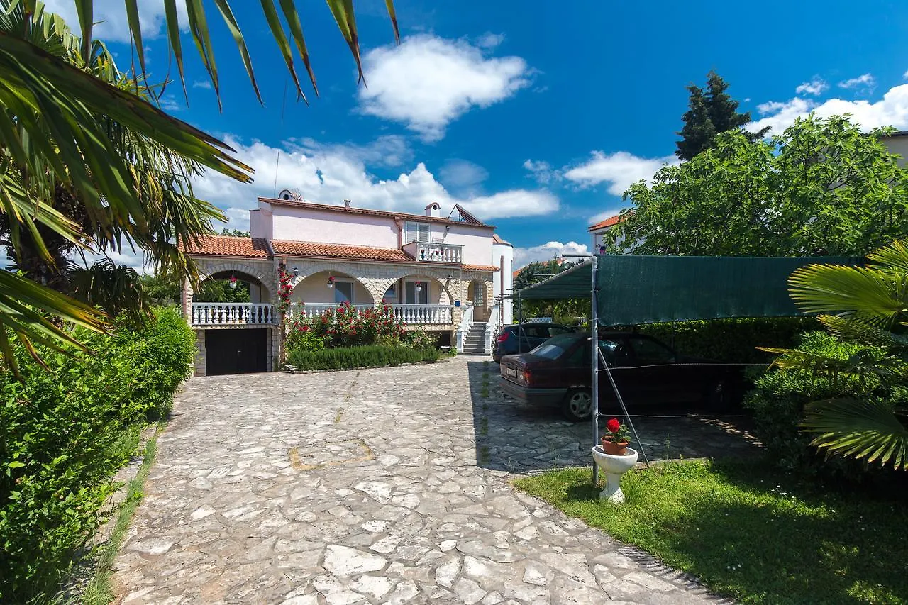 Apartments Pavic Malinska
