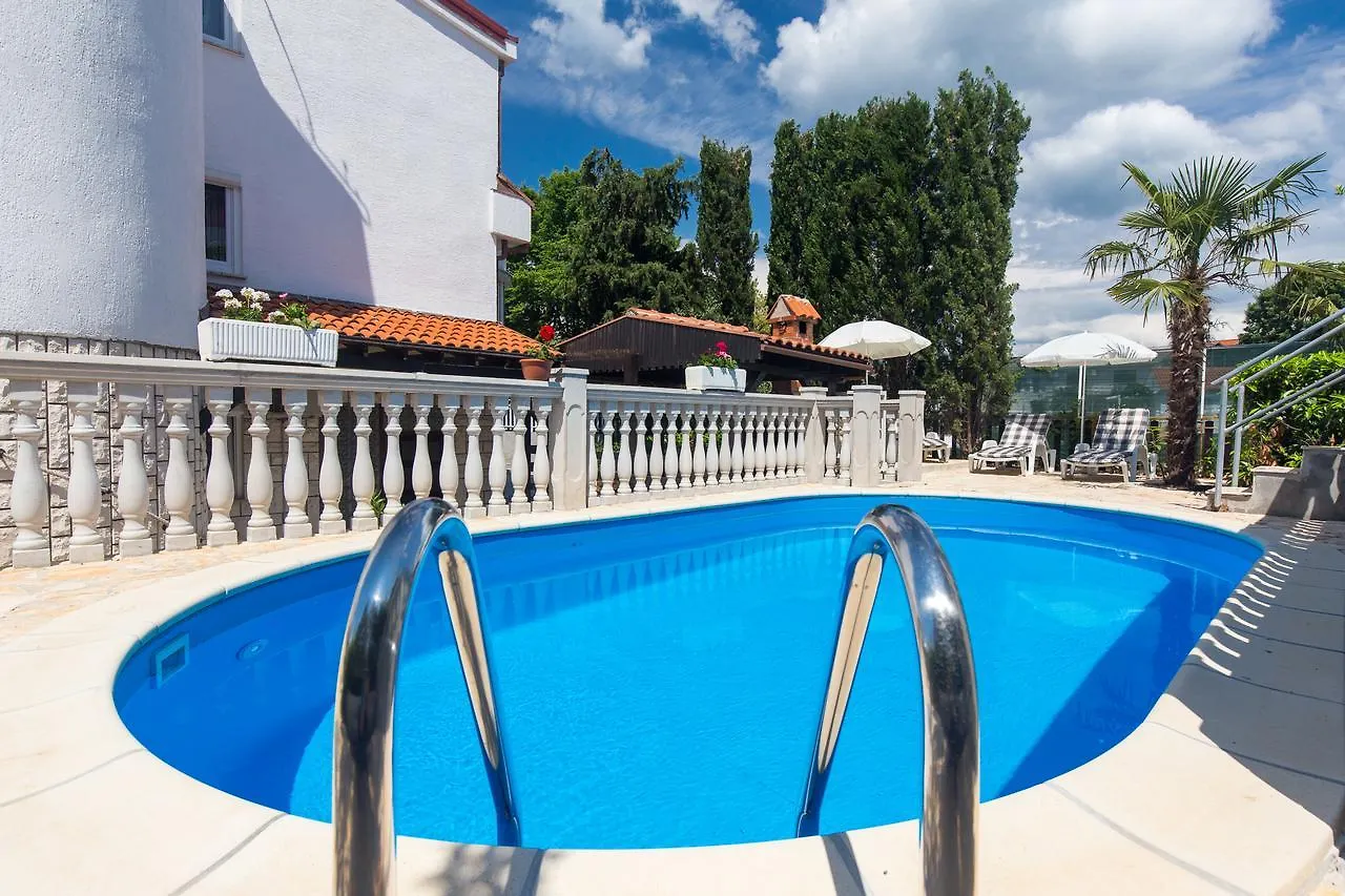 Apartments Pavic Malinska