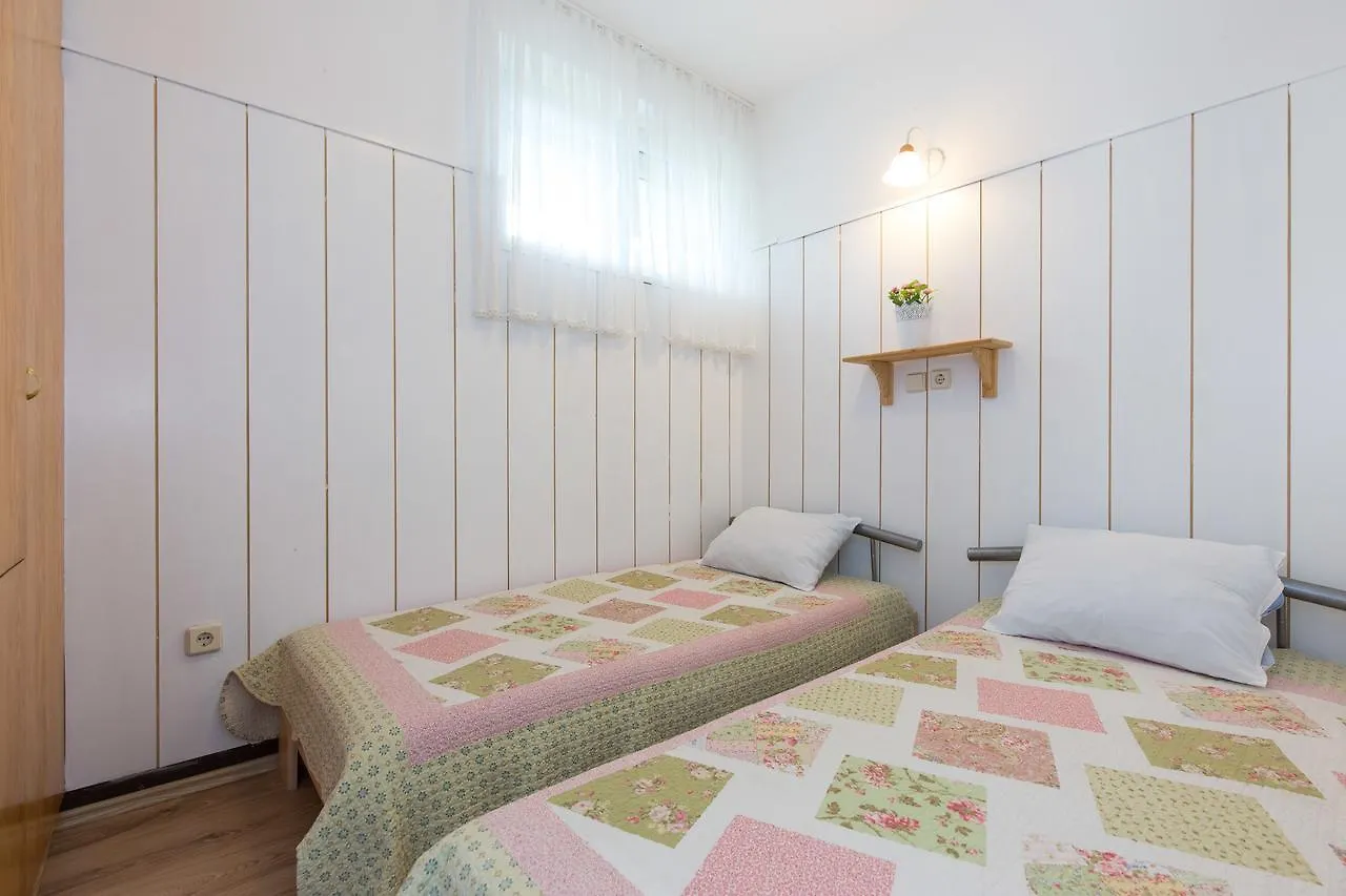 Apartments Pavic Malinska Croatia